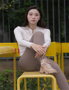 《武汉张飞跃-花房姑娘HD版在线观看》