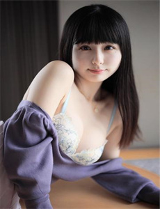 《林浅浅被汆日常NP-翁公含着她的乳》